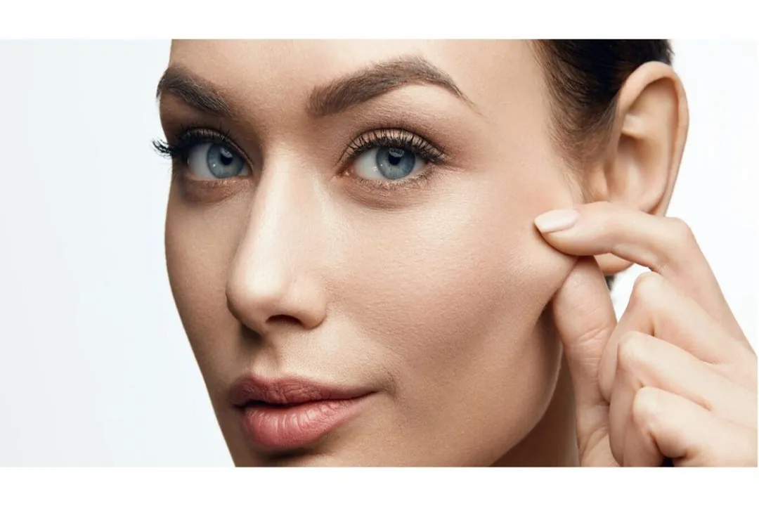 با استفاده منظم از آبرسانهای 24 ساعته، خاصیت ارتجاعی پوست بهبود مییابد.