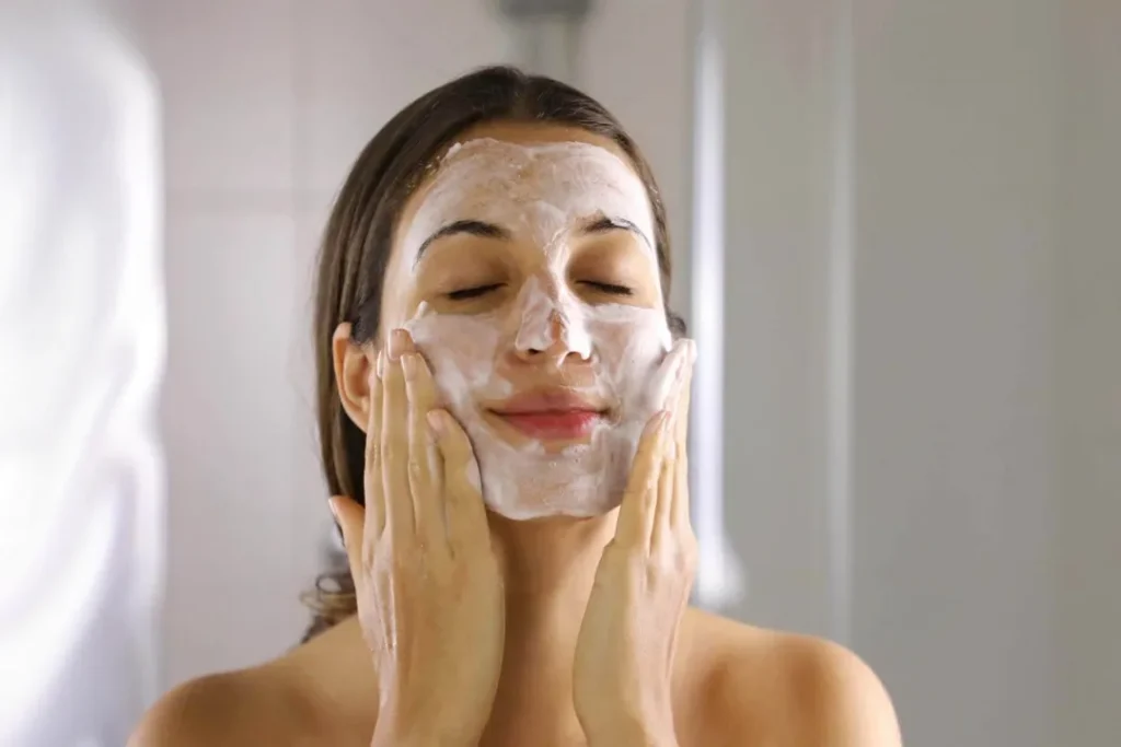 فوم شستشو برای پوست چرب و جوش‌دار