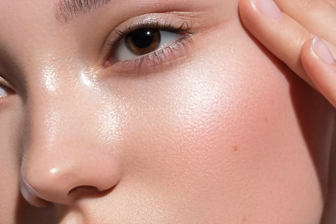 پوست آینه وضعیت کلی بدن است.